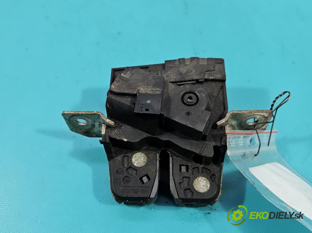 Mercedes B W246 2011-2018 2.1 cdi 136 HP automatic 100 kW 2143 cm3 5- zámok kufrové dvere zadné