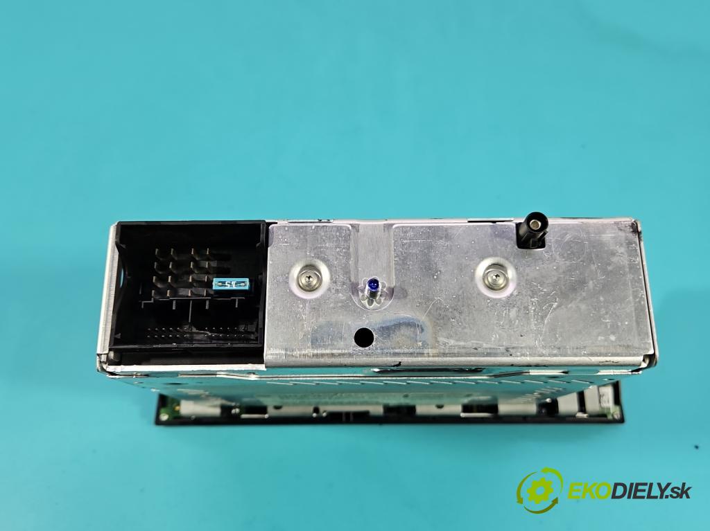 Bmw 1 E87 2004-2011 2.0d 150 HP manual 110 kW 1995 cm3 5- Radio originál 9226395