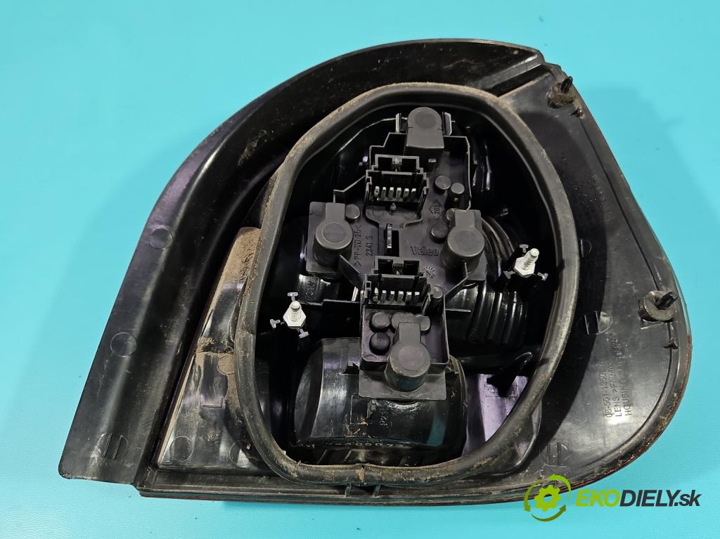 Renault Scenic I 1996-2003 1.6 16V 107 HP manual 79 kW 1598 cm3 5- světlo zadní levé  (Klika dveří ostatní)