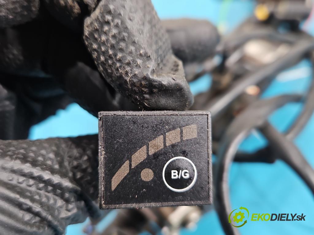 Opel Meriva B 2010-2017 1.4 16V 101 HP manual 74 kW 1398 cm3 5- inštalácia LPG STAG-4 QBOX BASIC