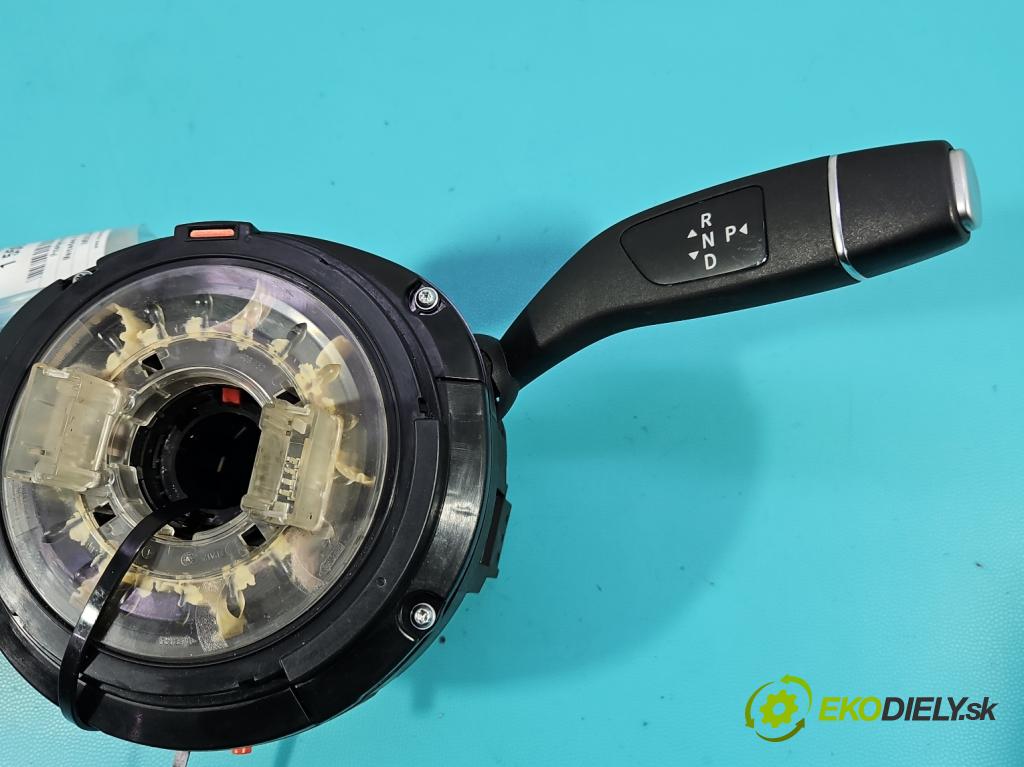 Mercedes B W246  2011-2018 2.1 cdi 136 HP automatic 100 kW 2143 cm3 5- prepínač komplex: 415466 (Prepínacie páčky pod volantom)