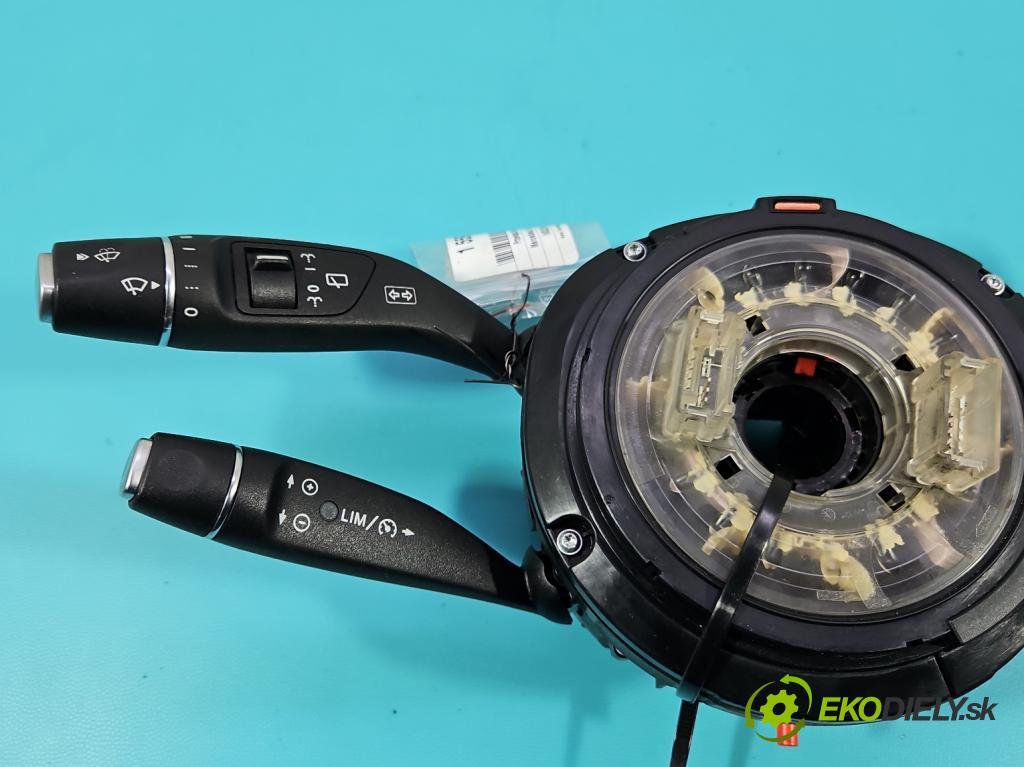 Mercedes B W246  2011-2018 2.1 cdi 136 HP automatic 100 kW 2143 cm3 5- prepínač komplex: 415466 (Prepínacie páčky pod volantom)