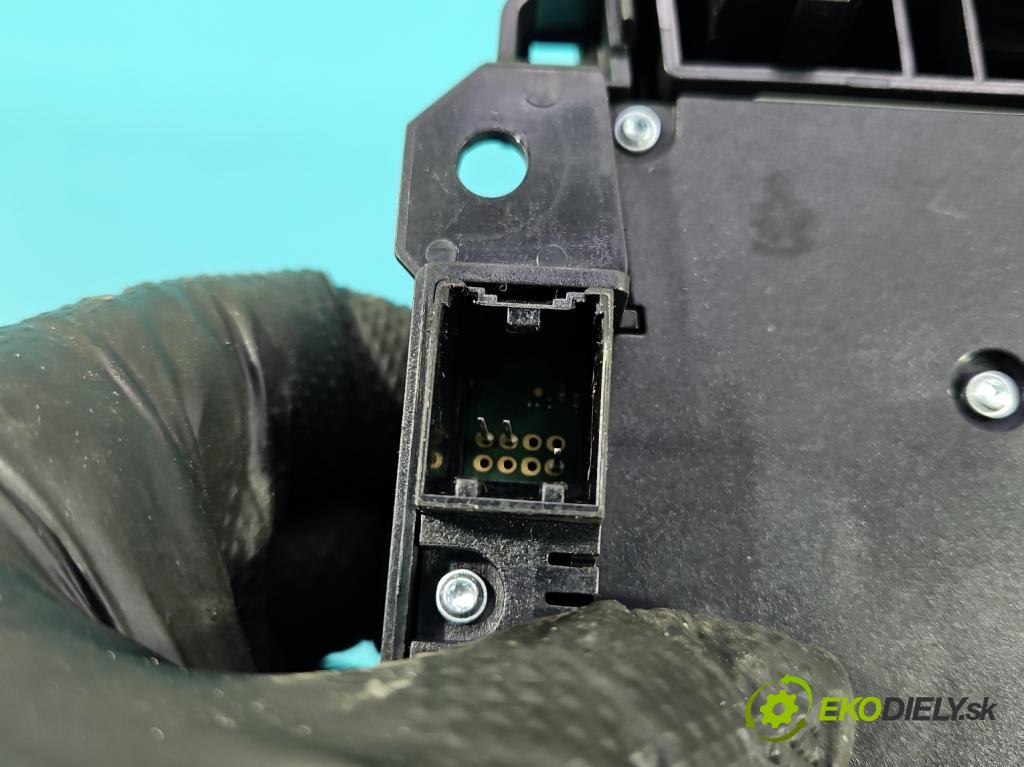 Opel Meriva B 2010-2017 1.4 16V 101 HP manual 74 kW 1398 cm3 5- Radio originál 23348239