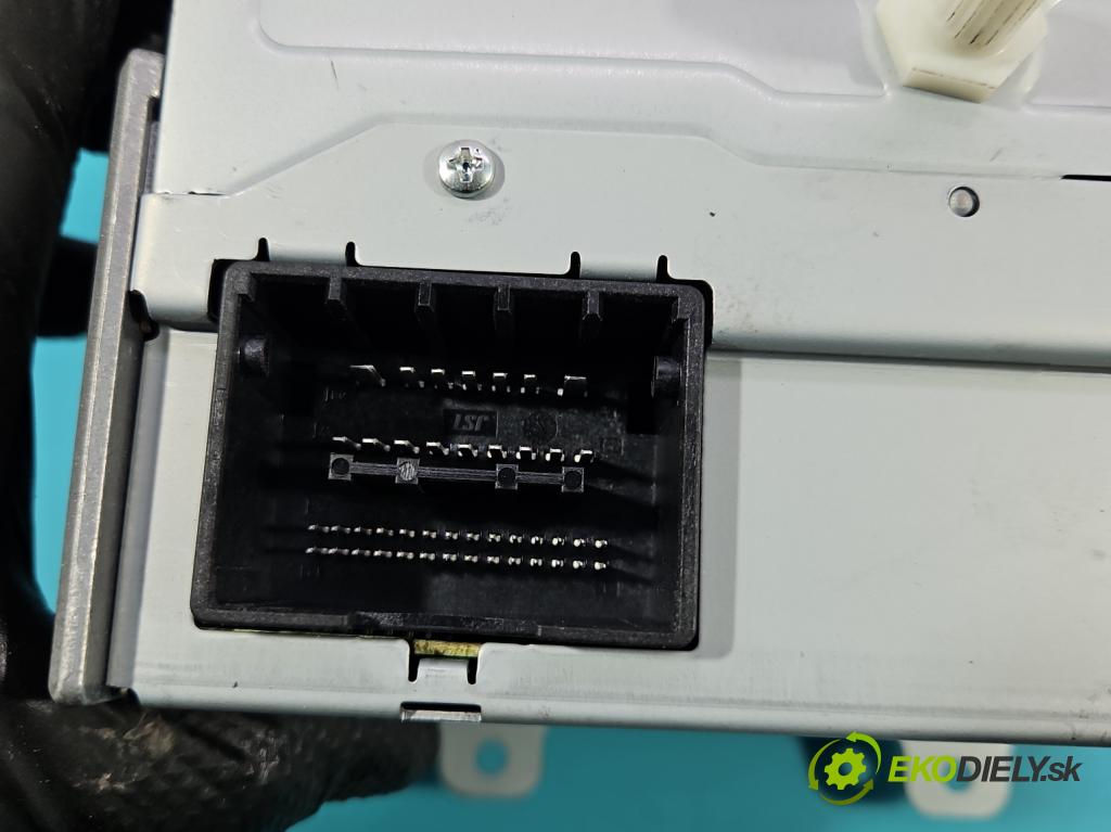 Opel Meriva B 2010-2017 1.4 16V 101 HP manual 74 kW 1398 cm3 5- Radio originál 23348239