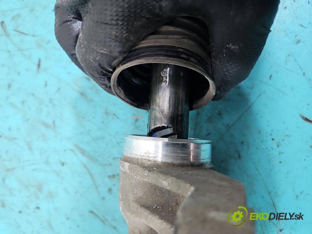 Mercedes B W246  2011-2018 2.1 cdi 136hp automatic 100 kW 2143 cm3 5- řízení volant 6700003026A