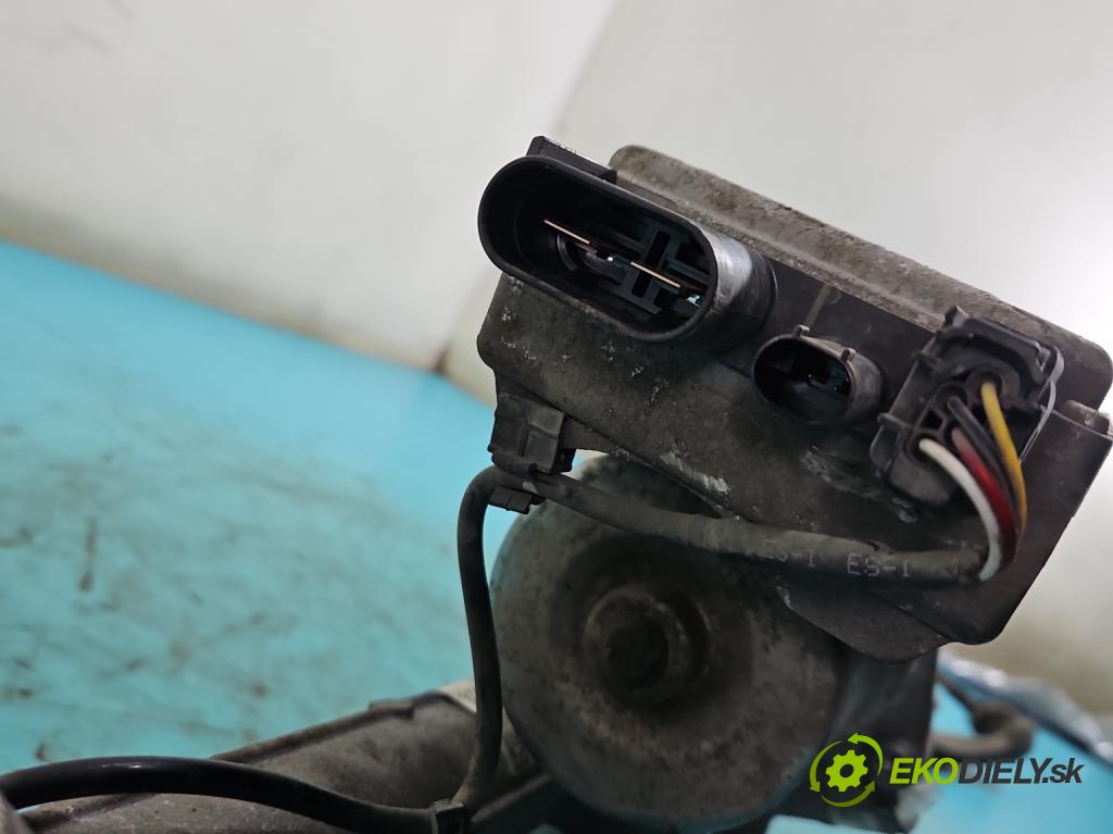 Mercedes B W246  2011-2018 2.1 cdi 136hp automatic 100 kW 2143 cm3 5- řízení volant 6700003026A