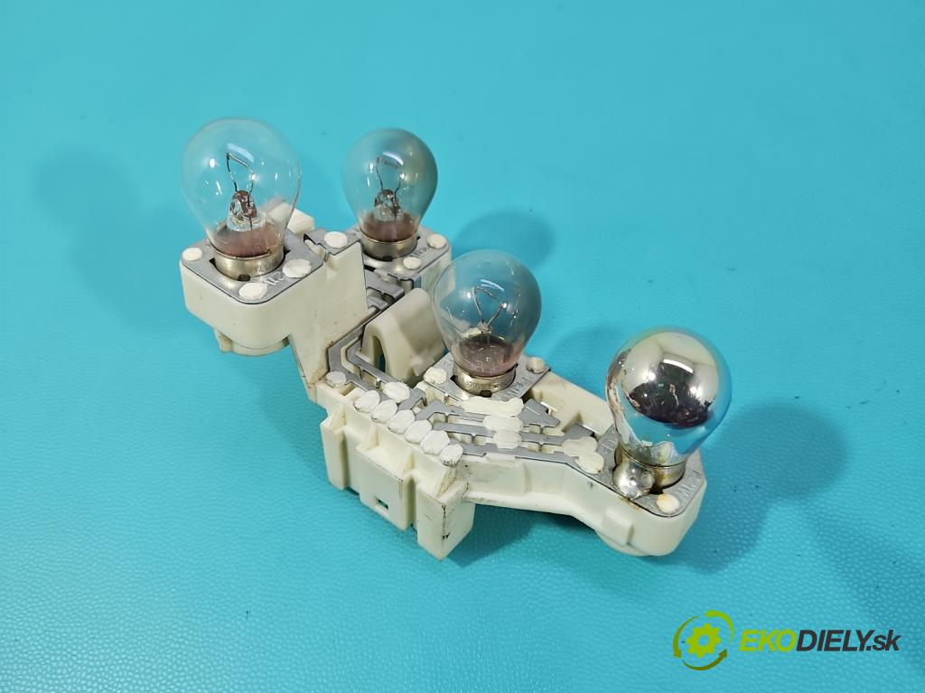 Bmw 3 E90 2005-2013 2.0d M47 163 hp manual 120 kW 1995 cm3 5- světlo zadní levé 63210411415 (Klika dveří ostatní)