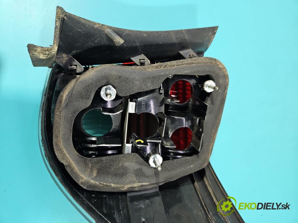 Bmw 3 E90 2005-2013 2.0d M47 163 HP manual 120 kW 1995 cm3 5- svetlo / reflektor zadné pravé 0411416 (Kľučka dverí ostatné)