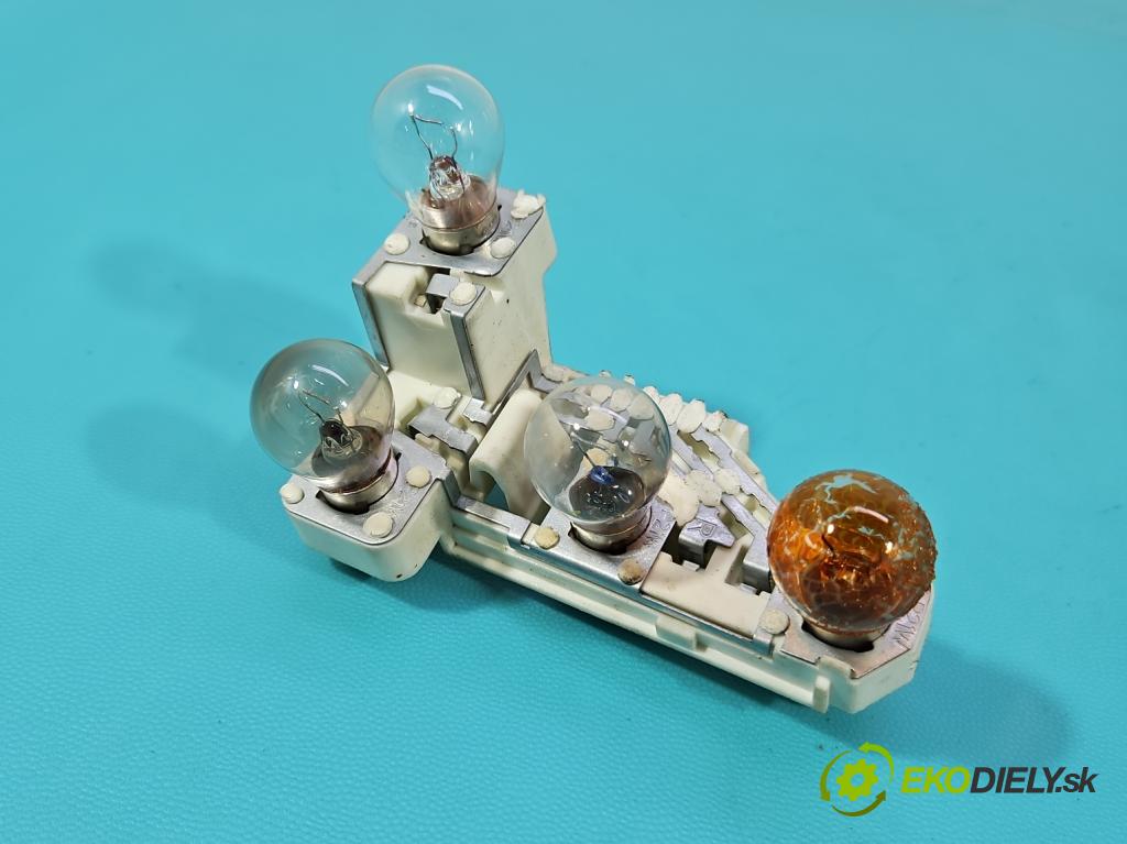 Bmw 3 E90 2005-2013 2.0d M47 163 HP manual 120 kW 1995 cm3 5- svetlo / reflektor zadné pravé 0411416 (Kľučka dverí ostatné)