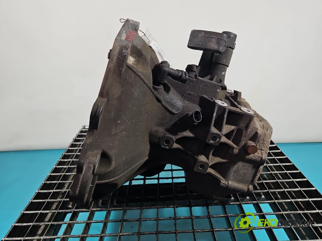 Opel Meriva B 2010-2017 1.4 16V 101 HP manual 74 kW 1398 cm3 5- prevodovka stupeň,rýchlosť manual