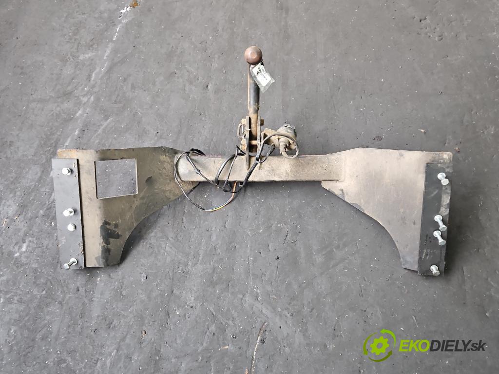 Honda CR-V II 2001-2006 2.0 16V 150 HP manual 110 kW 1998 cm3 5- Hák: vlečení:  (Ťažné zariadenie)