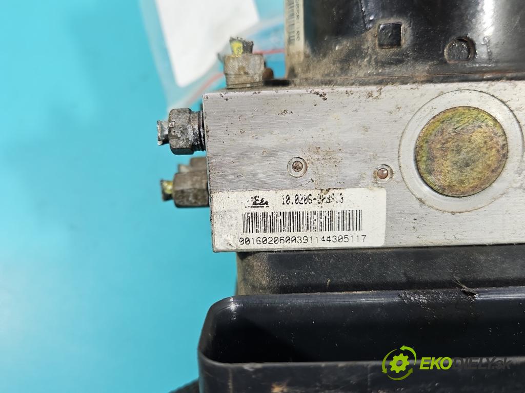 Honda CR-V II 2001-2006 2.0 16V 150 HP manual 110 kW 1998 cm3 5- čerpadlo abs 57110-S9A-E010-M1 (Pumpa ABS)