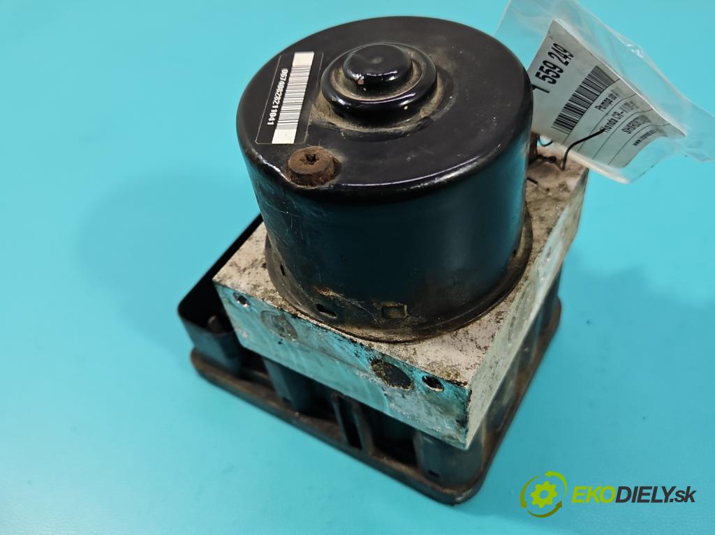 Honda CR-V II 2001-2006 2.0 16V 150 HP manual 110 kW 1998 cm3 5- čerpadlo abs 57110-S9A-E010-M1 (Pumpa ABS)