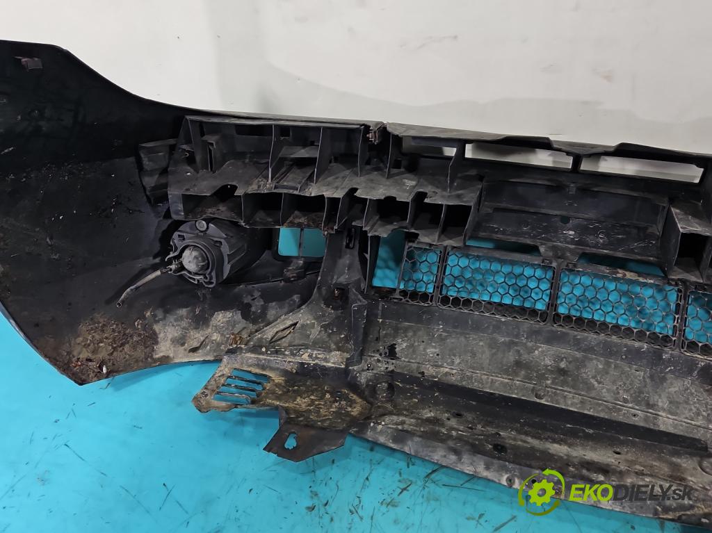 Renault Scenic I 1996-2003 1.9 dci 102 HP manual 75 kW 1870 cm3 5- nárazník predné  (Kľučka dverí ostatné)