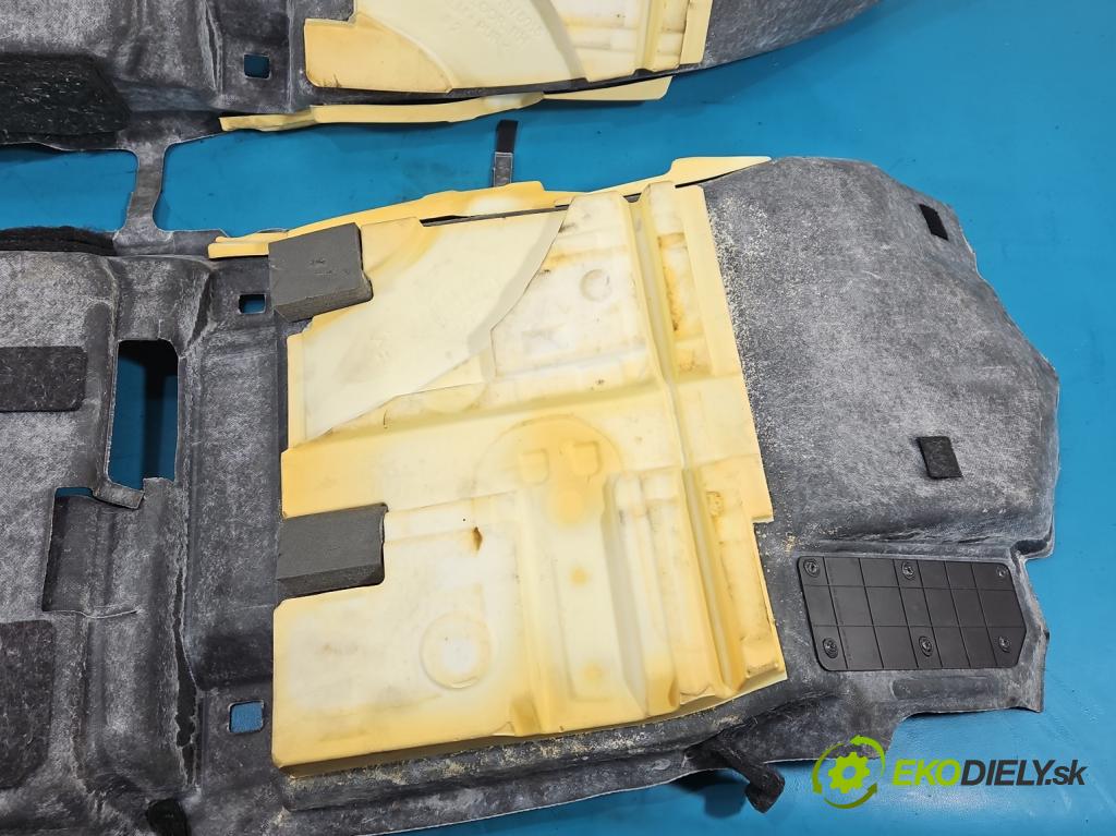 Kia Niro I 2016-2022 1.6 GDI 105 HP automatic 77 kW 1580 cm3 5- koberec do auta ostatné 84262-G5010