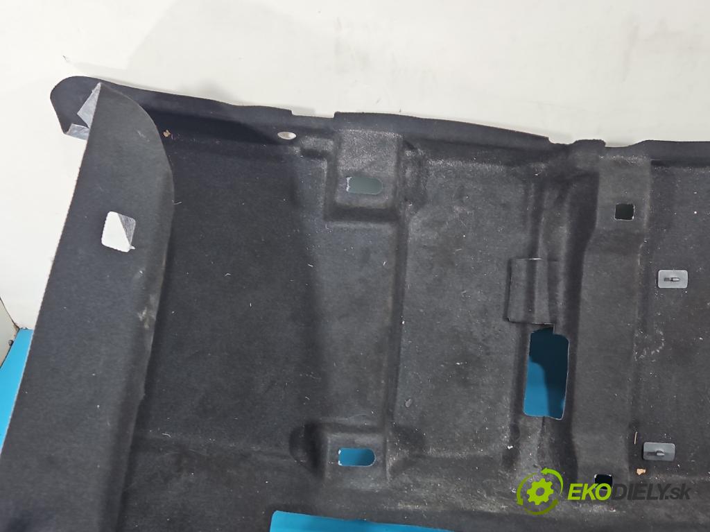 Kia Niro I 2016-2022 1.6 GDI 105 HP automatic 77 kW 1580 cm3 5- koberec do auta ostatné 84262-G5010