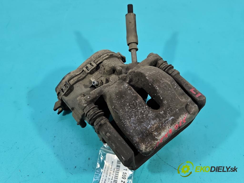 Mercedes B W246  2011-2018 2.1 cdi 136 HP automatic 100 kW 2143 cm3 5- brzdič zadné ľavý  (Kľučka dverí ostatné)