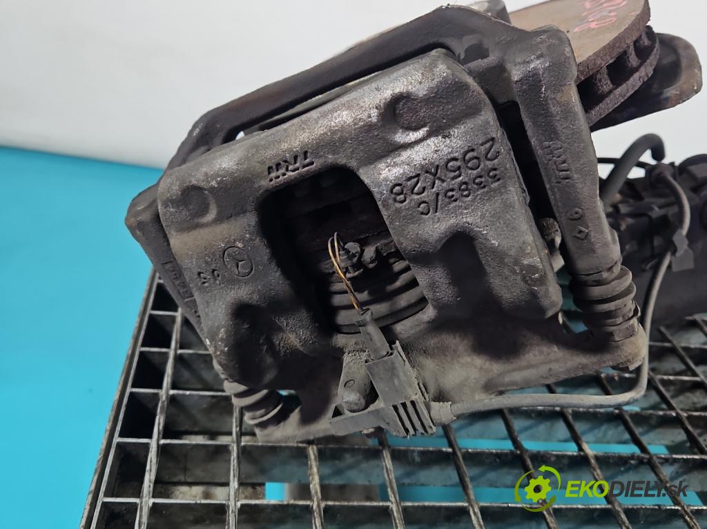 Mercedes B W246  2011-2018 2.1 cdi 136 HP automatic 100 kW 2143 cm3 5- brzdič predné pravý  (Kľučka dverí ostatné)