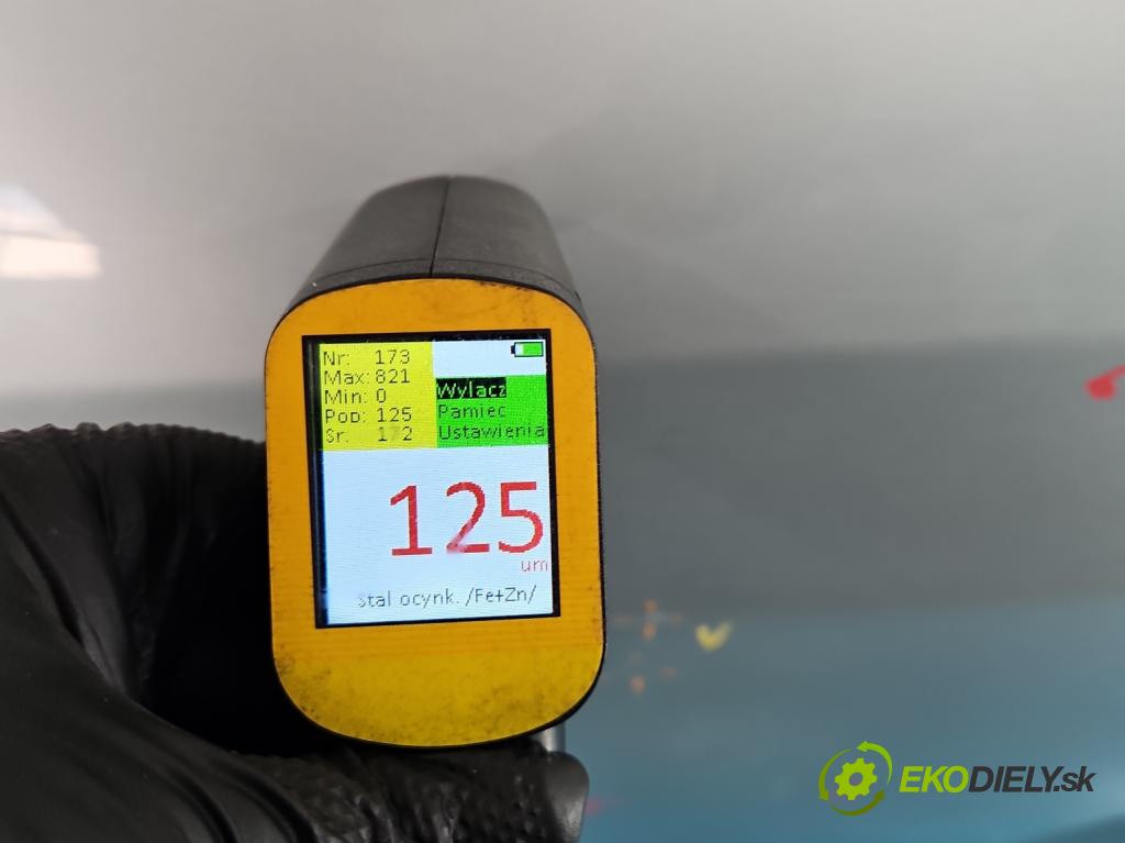 Fiat Punto Grande 1.4 8V 77 HP manual 57 kW 1368 cm3 5- dvere zadné ľavé  (Kľučka dverí ostatné)