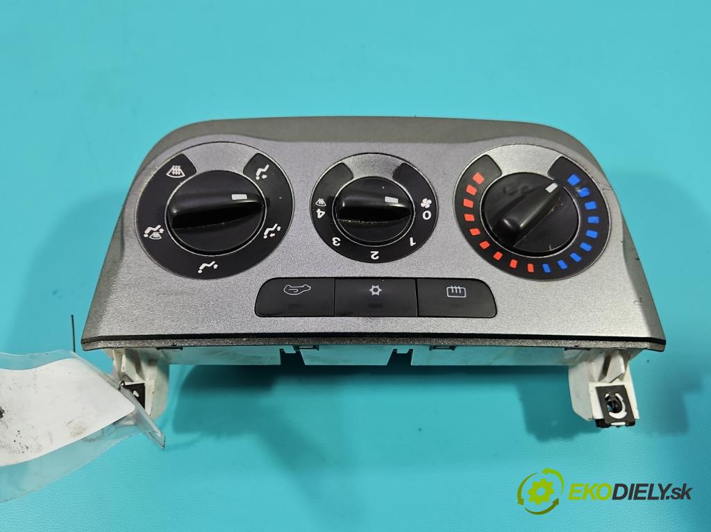 Fiat Punto Grande 1.4 8V 77 HP manual 57 kW 1368 cm3 5- panel kúrenia