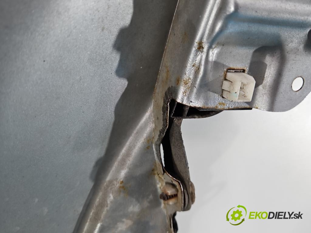 Honda CR-V II 2001-2006 2.0 16V 150 HP manual 110 kW 1998 cm3 5- blatník predné ľavý  (Blatník predný ľavý)