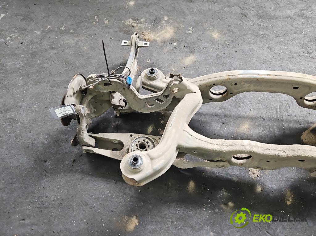 Mercedes B W246  2011-2018 2.1 cdi 136 HP automatic 100 kW 2143 cm3 5- zadna výstuha  (Výstuha zadná)