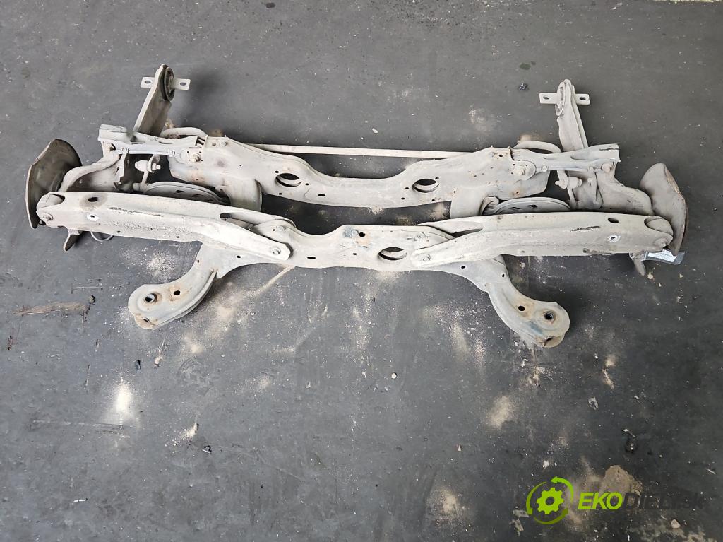 Mercedes B W246  2011-2018 2.1 cdi 136 HP automatic 100 kW 2143 cm3 5- zadna výstuha  (Výstuha zadná)