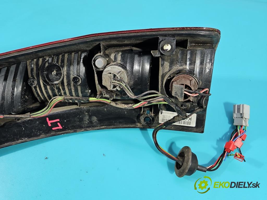 Honda CR-V II 2001-2006 2.0 16V 150 hp manual 110 kW 1998 cm3 5- světlo zadní levé 2VP238014-01 (Klika dveří ostatní)