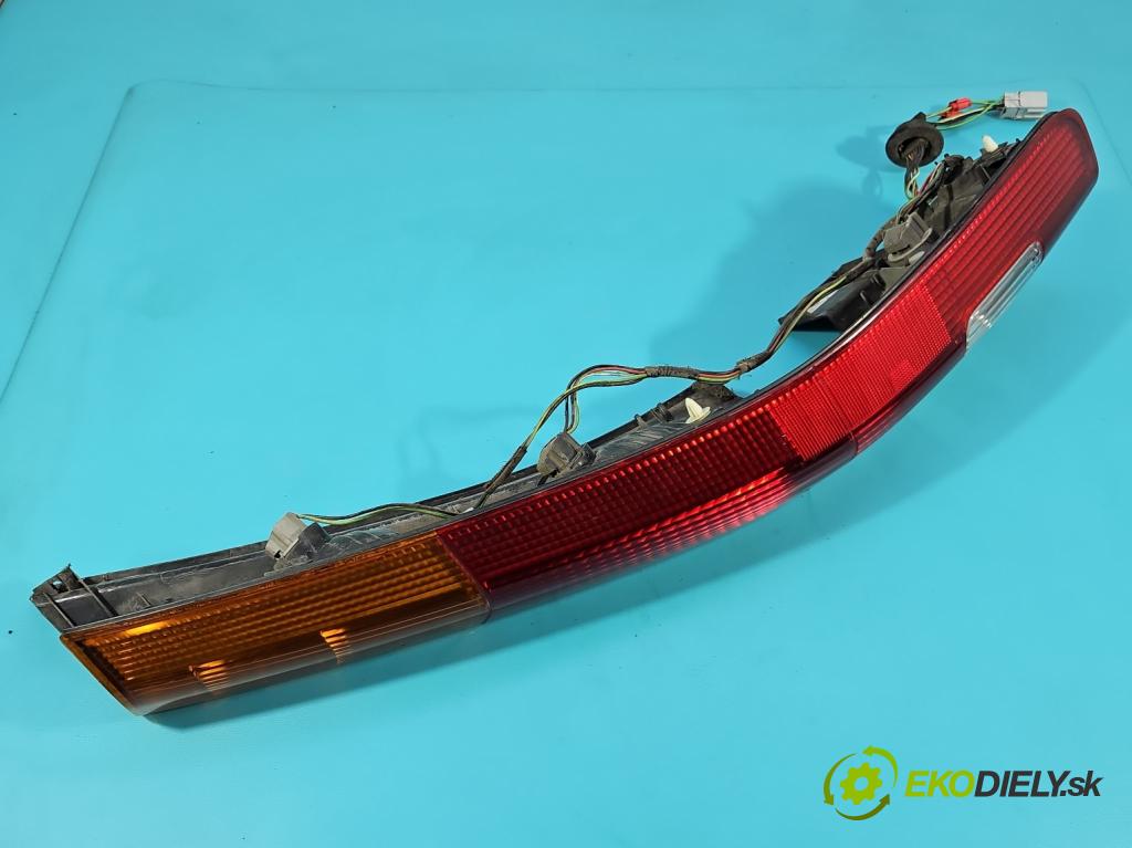 Honda CR-V II 2001-2006 2.0 16V 150 HP manual 110 kW 1998 cm3 5- svetlo / reflektor zadné pravé 3350A-SCA-G000 (Kľučka dverí ostatné)