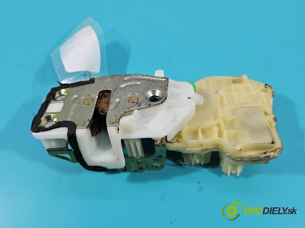 Honda CR-V II 2001-2006 2.0 16V 150 HP manual 110 kW 1998 cm3 5- zámok kufrové dvere zadné