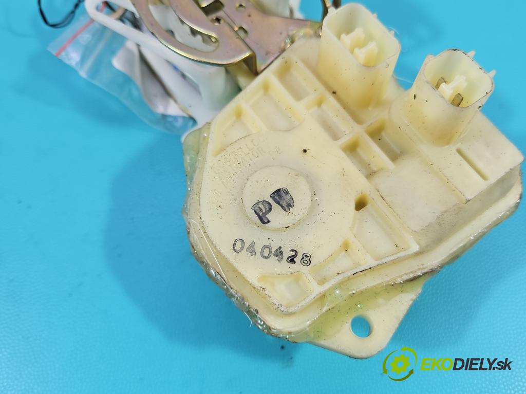 Honda CR-V II 2001-2006 2.0 16V 150 HP manual 110 kW 1998 cm3 5- zámok kufrové dvere zadné