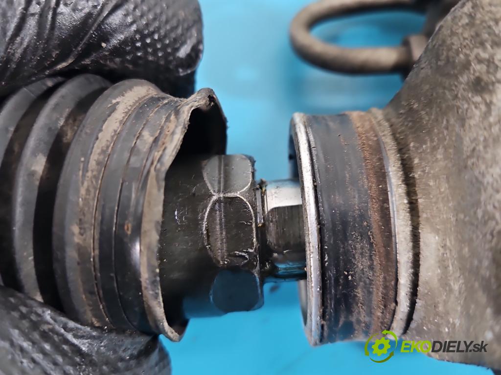 Opel Meriva B 2010-2017 1.4 16V 101 HP manual 74 kW 1398 cm3 5- Ozubené kolo: volant