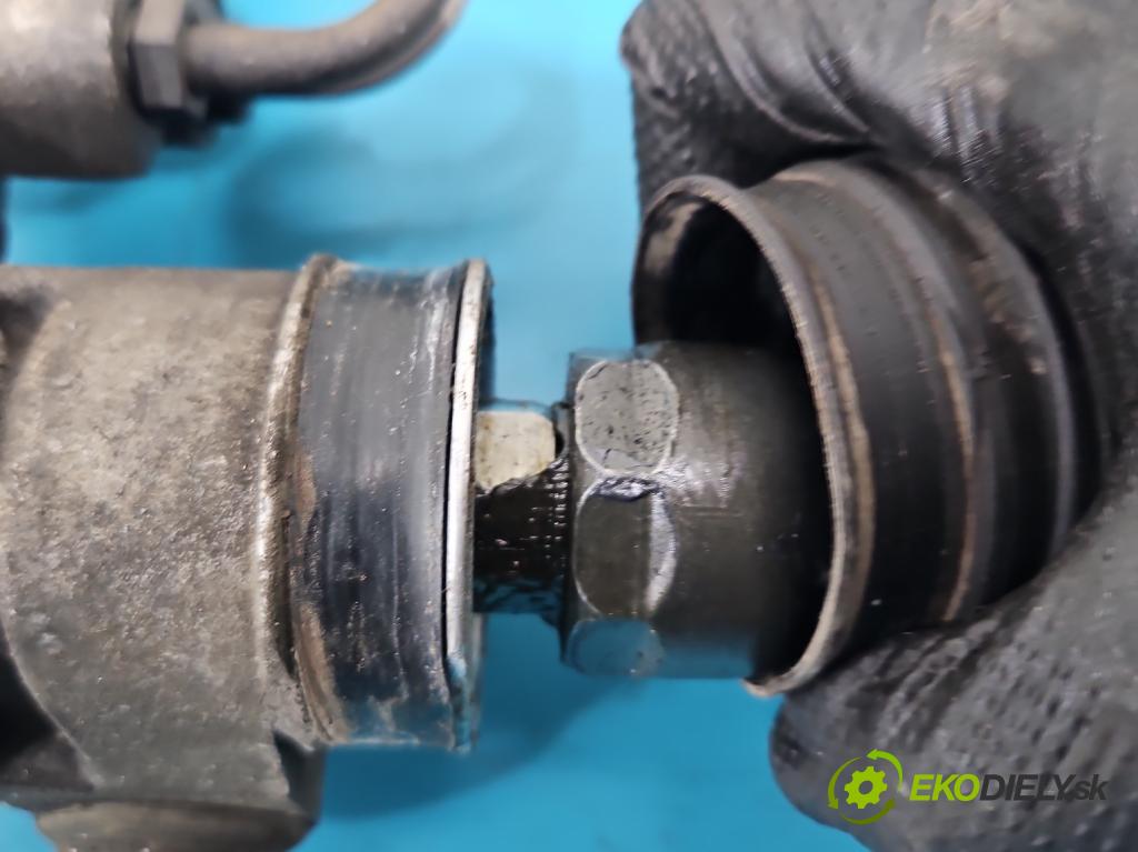 Opel Meriva B 2010-2017 1.4 16V 101 HP manual 74 kW 1398 cm3 5- Ozubené kolo: volant