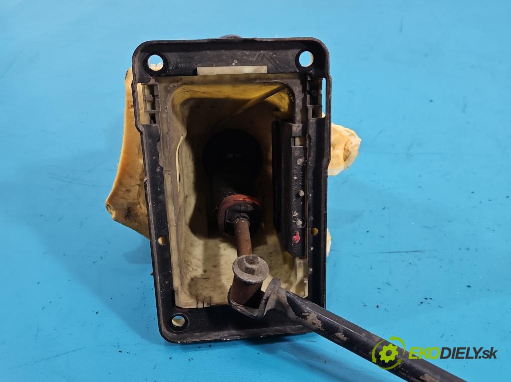 Renault Scenic I 1996-2003 1.6 16V 107 HP manual 79 kW 1598 cm3 5- Páka: Změny: stupeň,rýchlosť 7700108153F (Rýchlostná páka (kulisa))