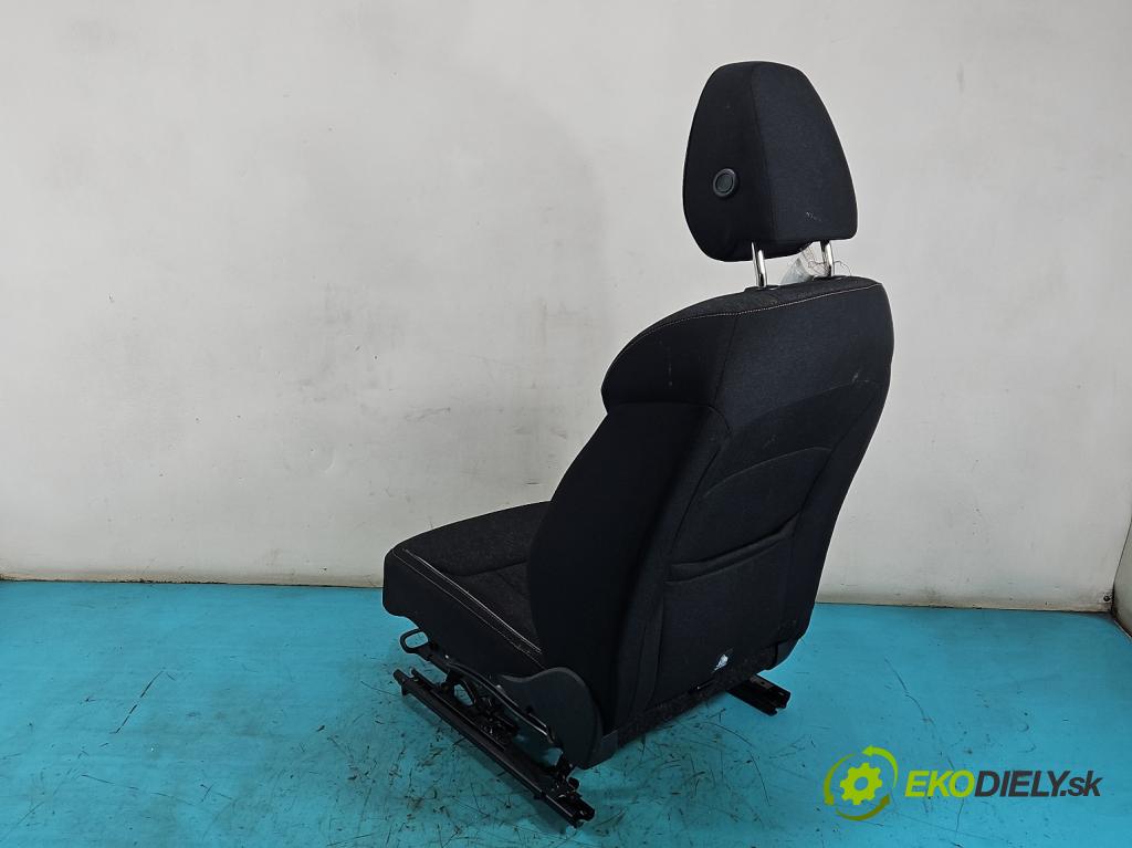 Skoda Scala 2019- 1.5 TSI 150 hp manual 110 kW 1498 cm3 5- Sedadlo pravý  (Sedadlo)