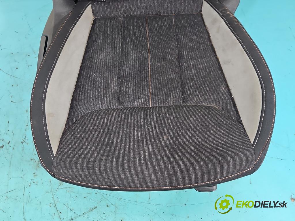 Skoda Scala 2019- 1.5 TSI 150 hp manual 110 kW 1498 cm3 5- Sedadlo pravý  (Sedadlo)