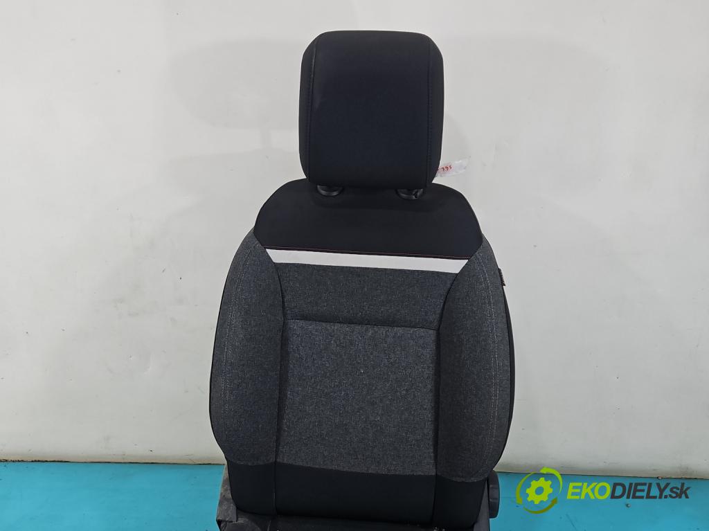 Citroen C5 Aircross 17-25 1.2 T 131 hp manual 96 kW 1199 cm3 5- Sedadlo levý  (Sedadlo)