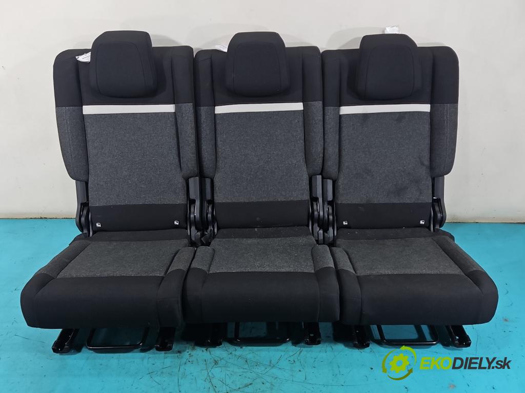 Citroen C5 Aircross 17-25 1.2 T 131 HP manual 96 kW 1199 cm3 5- Pohovka: zadné  (Sedadlo)