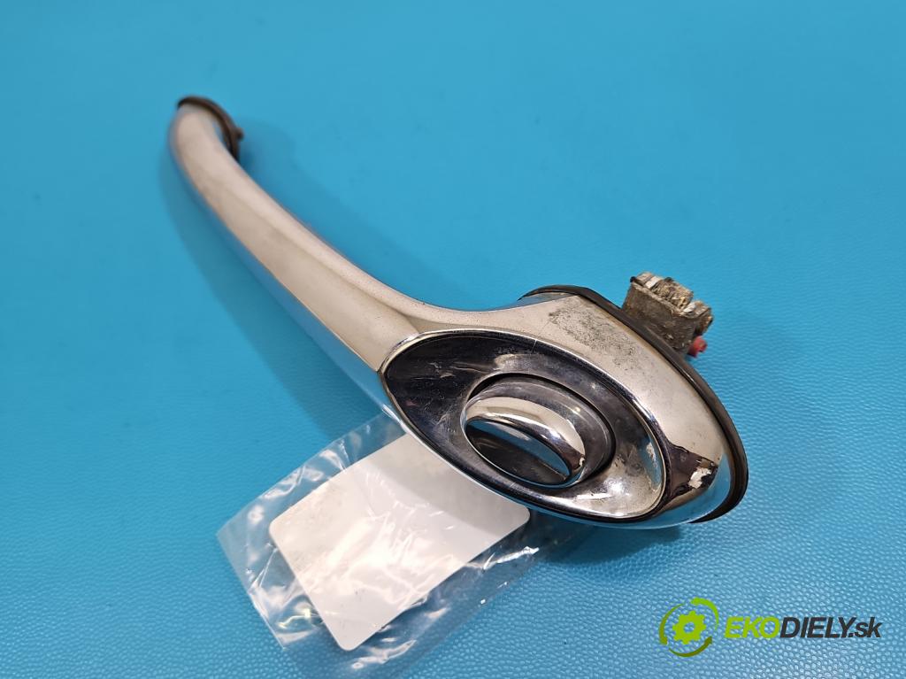 Chrysler Pt cruiser 2.2 CRD 121KM manual 89 kW 2148 cm3 5- klika přední pravé  (Klika dveří ostatní)