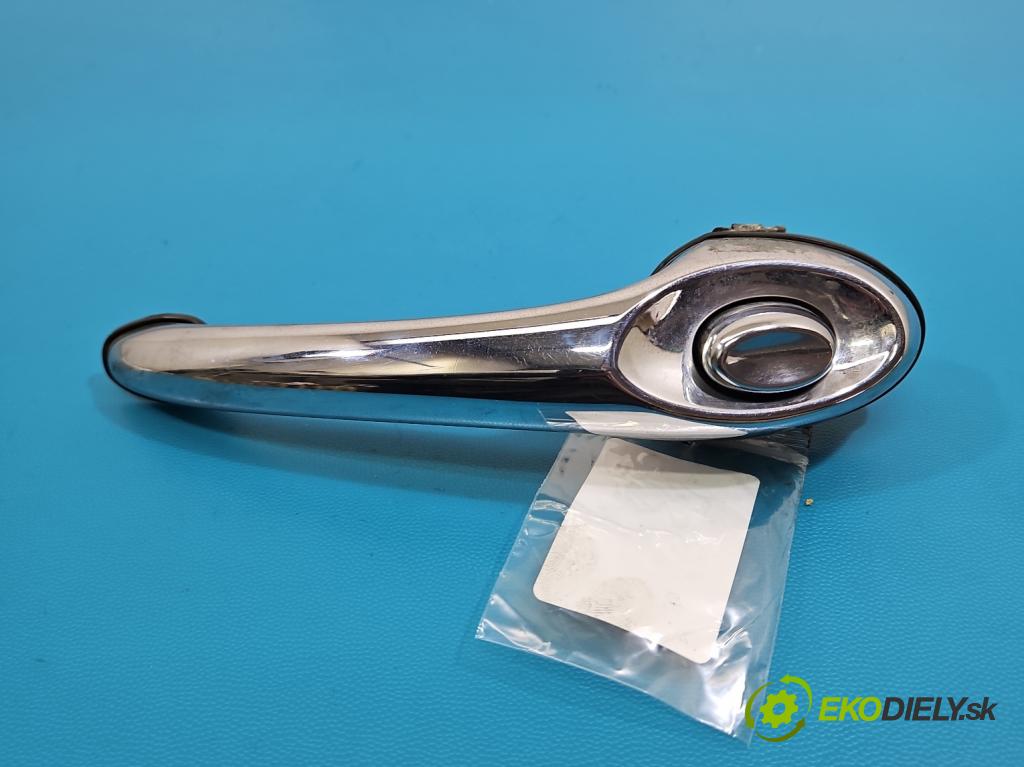 Chrysler Pt cruiser 2.2 CRD 121KM manual 89 kW 2148 cm3 5- klika přední pravé  (Klika dveří ostatní)