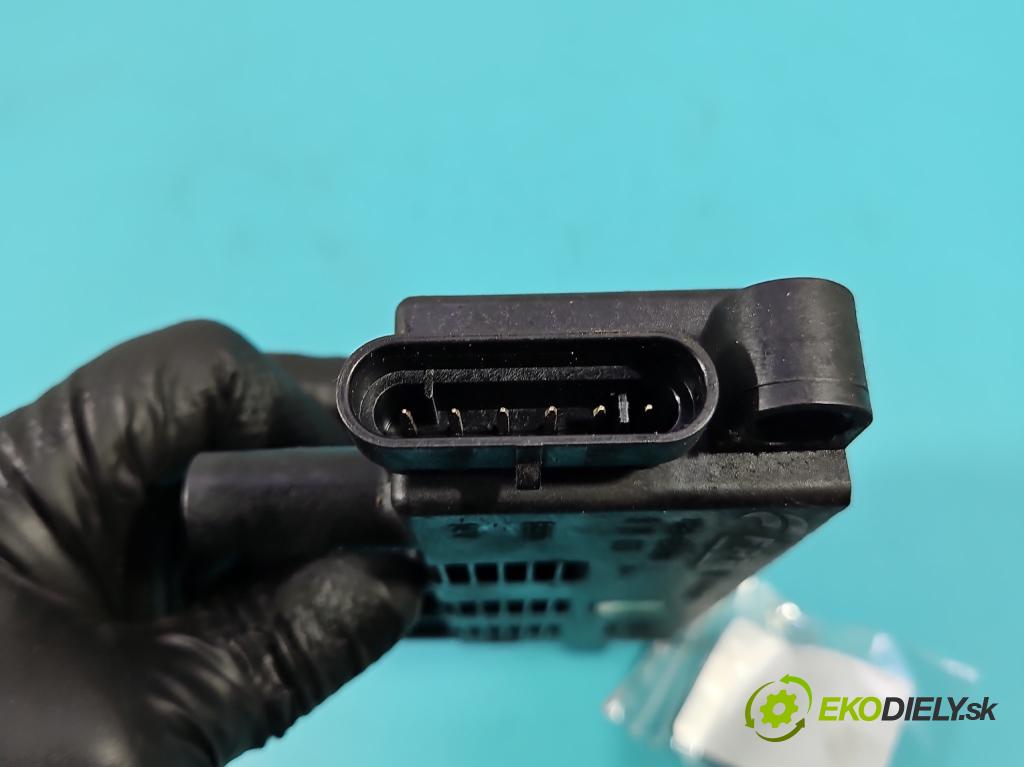 Fiat Punto Grande 1.4 8V 77 hp manual 57 kW 1368 cm3 5- cívka zapalovací 55200112 (Zážehová cívka)