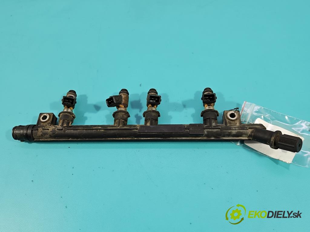 Fiat Punto Grande 1.4 8V 77 hp manual 57 kW 1368 cm3 5- vstřikovač IWP160 (Vstřikovač paliva)