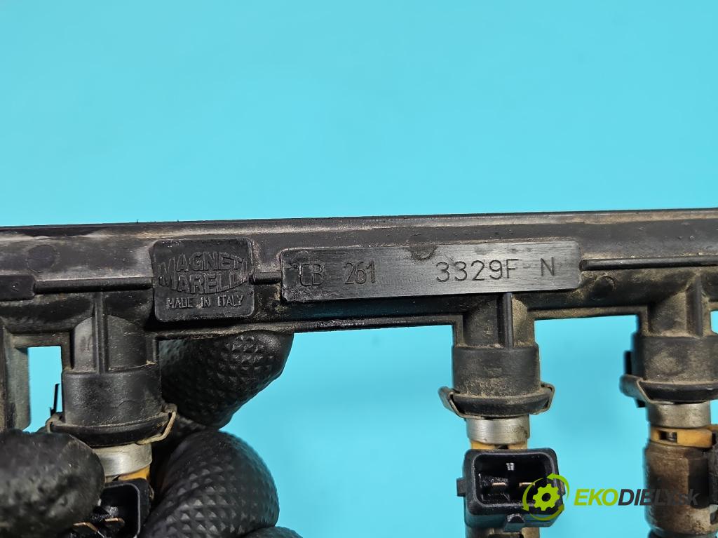 Fiat Punto Grande 1.4 8V 77 hp manual 57 kW 1368 cm3 5- vstřikovač IWP160 (Vstřikovač paliva)