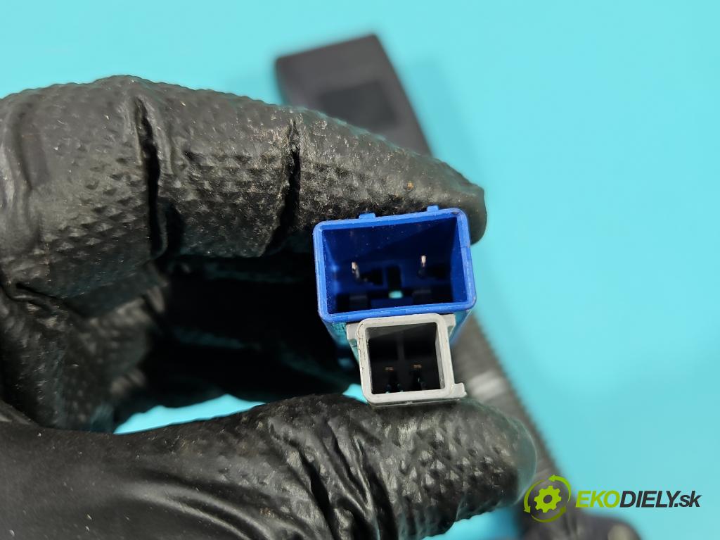 Mazda 3 I BK 2003-2009 1.6 citd 109 HP manual 80 kW 1560 cm3 5- pas bezpečnosť: predné ľavý 603157100