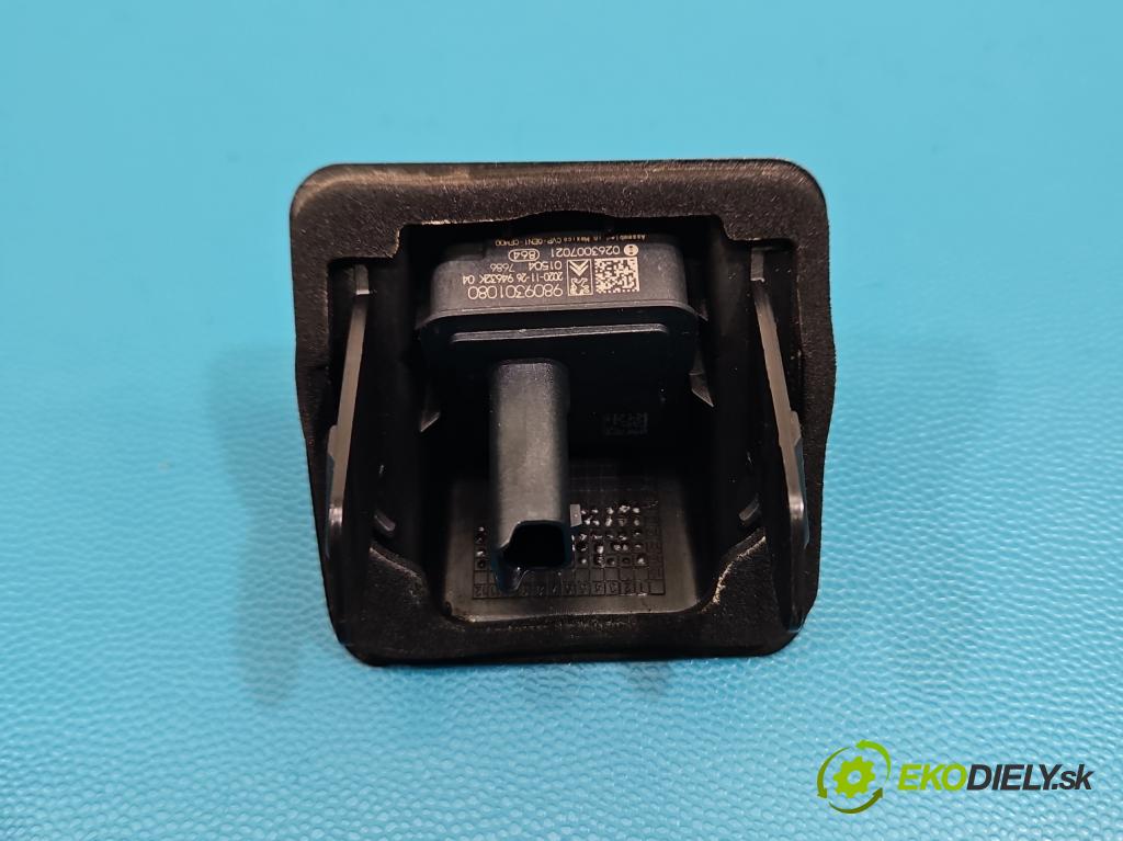 Citroen C5 Aircross 17-25 1.2 T 131 HP manual 96 kW 1199 cm3 5- Kamera cúvania 9809301080