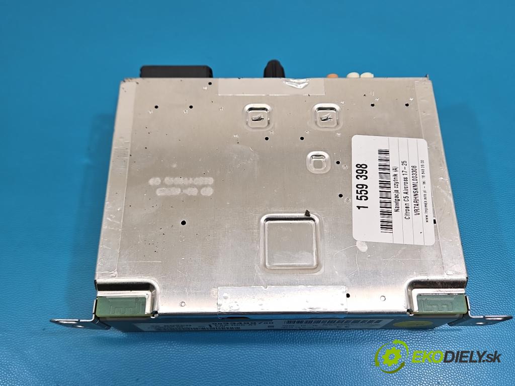 Citroen C5 Aircross 17-25 1.2 T 131 HP manual 96 kW 1199 cm3 5- Navigácia: čítačka 9833499780