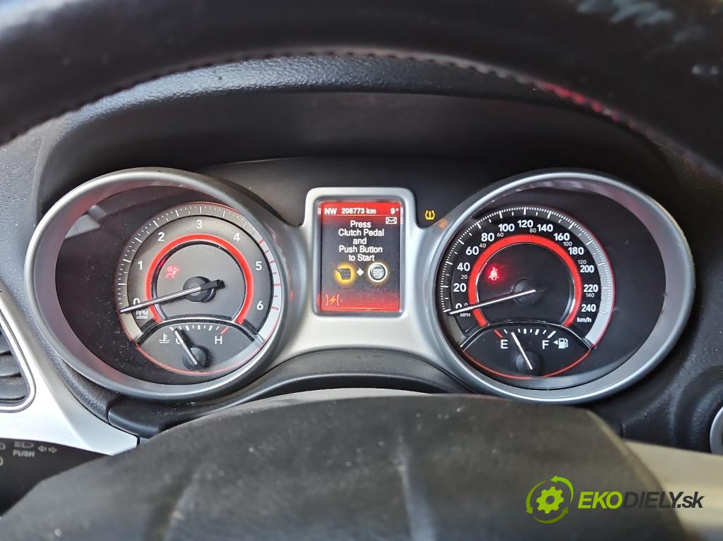 Fiat Freemont 2.0 jtd 170 hp manual 125 kW 1956 cm3 5- Přístrojová deska 05091887AC (Přístrojová deska)