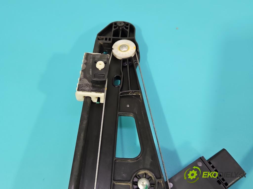 Citroen C5 Aircross 17-25 1.2 T 131 HP manual 96 kW 1199 cm3 5- mechanizmus okna predné pravý 9829482280