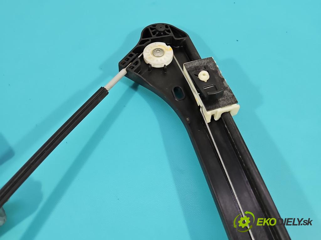 Citroen C5 Aircross 17-25 1.2 T 131 HP manual 96 kW 1199 cm3 5- mechanizmus okna predné pravý 9829482280