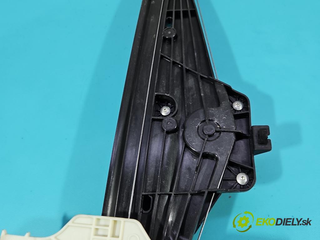 Citroen C5 Aircross 17-25 1.2 T 131 HP manual 96 kW 1199 cm3 5- mechanizmus okna zadné pravý 9822455280